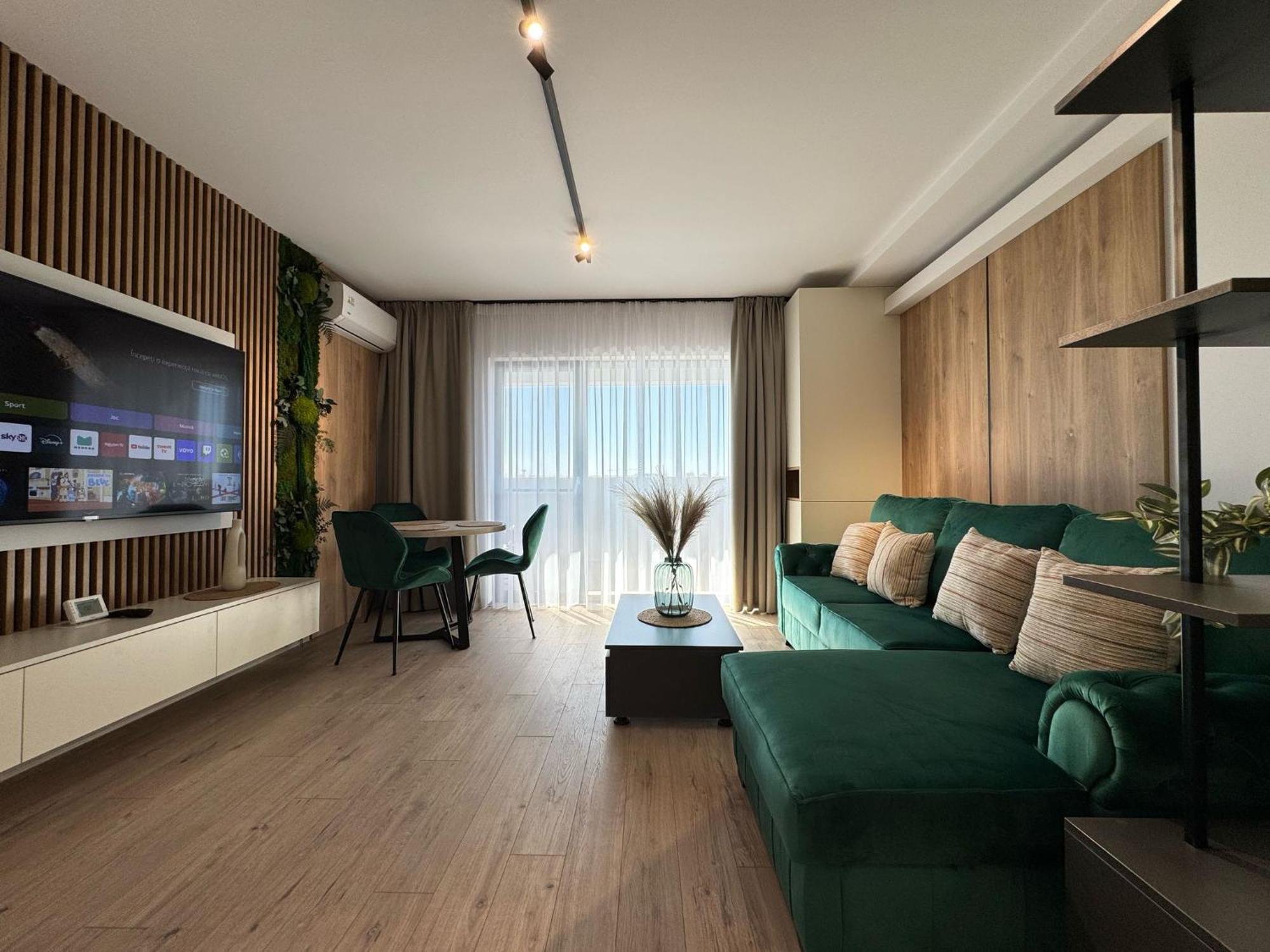 Luxury Apartments Avanera With 1&2 Bedroom With Parking Suceava Exterior foto
