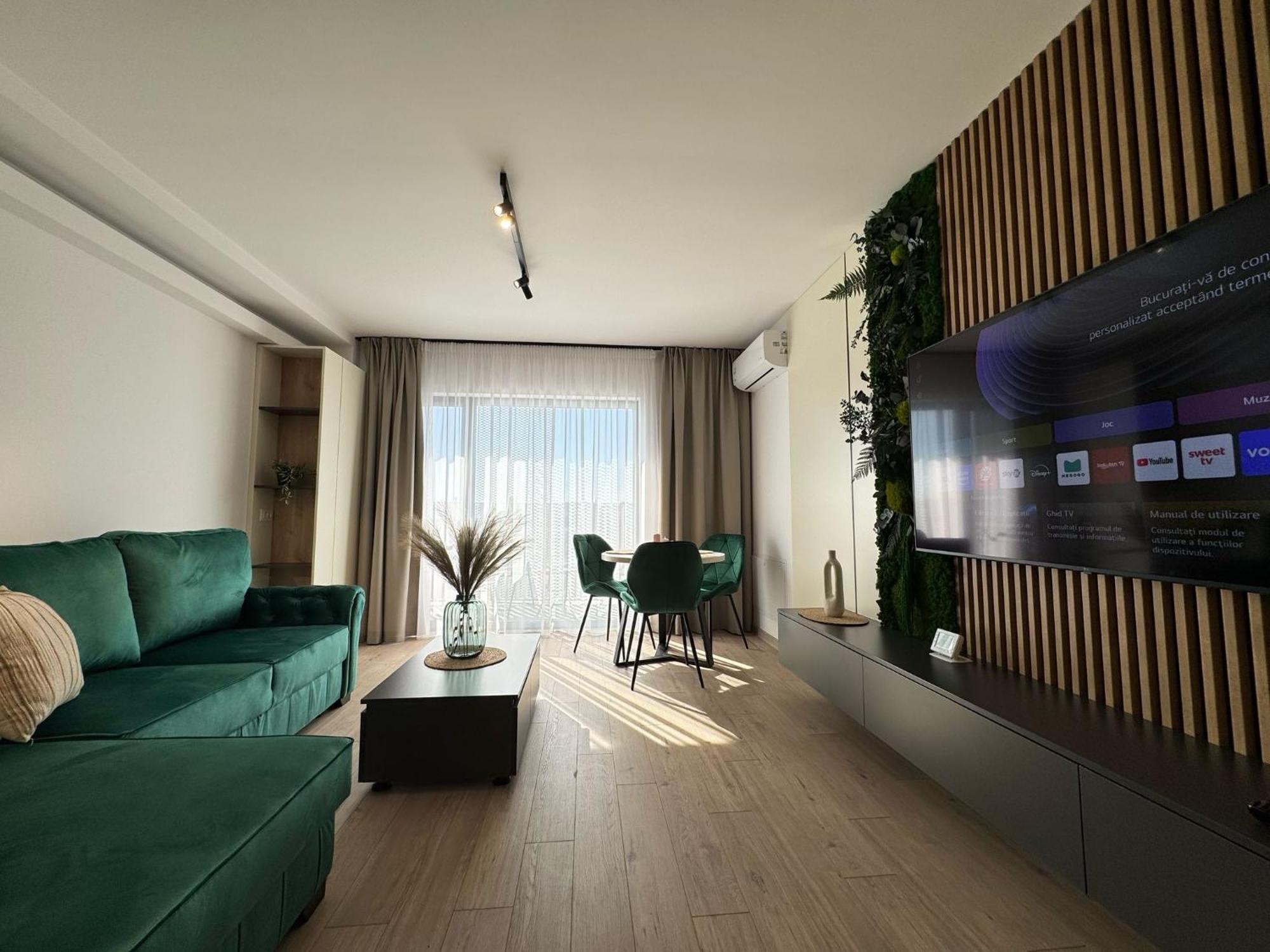 Luxury Apartments Avanera With 1&2 Bedroom With Parking Suceava Exterior foto