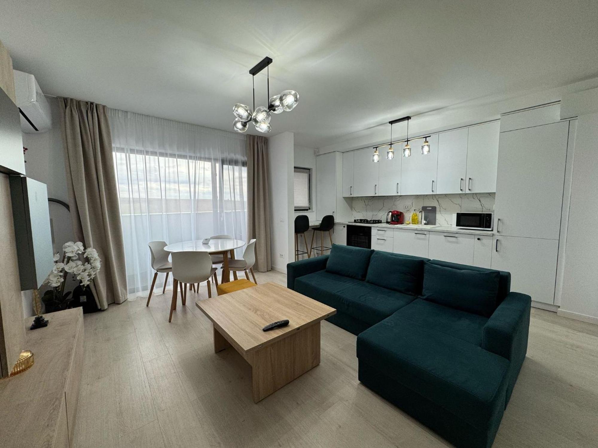Luxury Apartments Avanera With 1&2 Bedroom With Parking Suceava Exterior foto